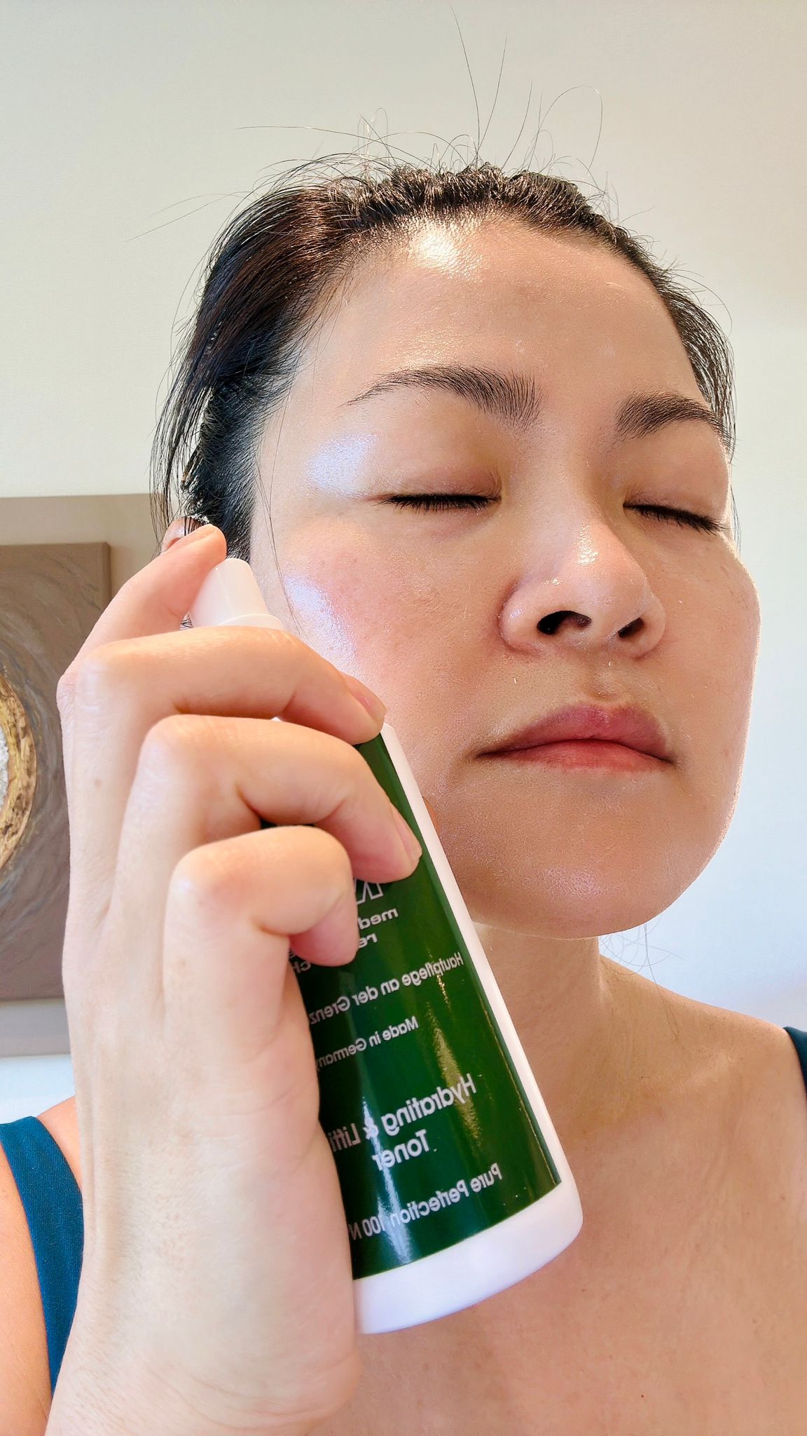 Hydrating and lifting toner